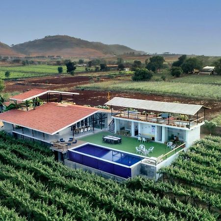 Saffronstays Onellaa, Nashik - Infinity Pool Villa Surrounded By A Vineyard エクステリア 写真